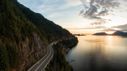 'Expect major delays': 1 in hospital following Sea to Sky Highway crash