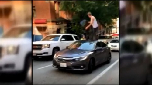 B.C. man uses car's sunroof to beat parking attendant in Seattle