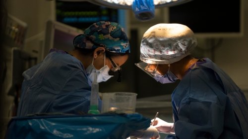 Four in 10 child patients face unsafe spinal surgery wait times in Canada: report