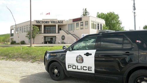 Suspect arrested, 2 taken to hospital following random stabbing inside Calgary church