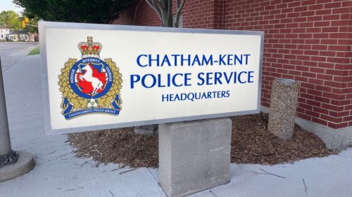 Man arrested for trying to use stolen credit cards at Wallaceburg businesses