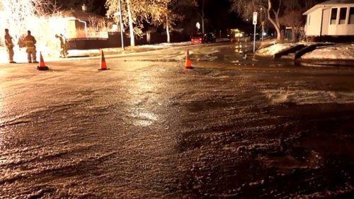 Wednesday evening water main break floods northwest Calgary street