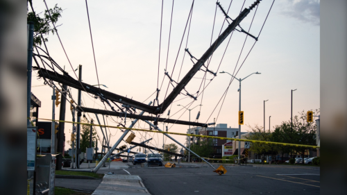 Tens of thousands without power after severe storm hits Ottawa