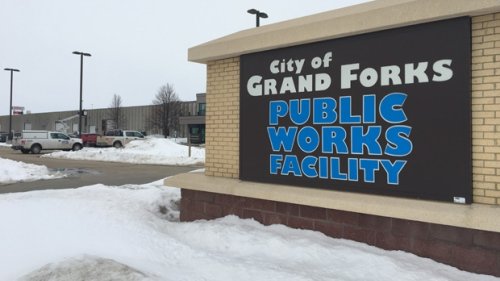 U.S. border cities like Grand Forks await crossing reopening as air travel rules loosen