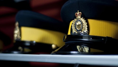 Man killed in collision with train near Delburne, Alta.