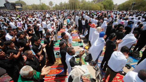 Rival Iraq protests underscore inter-Shiite power struggle