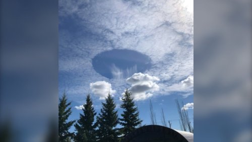 This giant circle in the clouds had people looking up in the Edmonton area