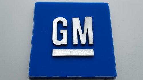 GM recalling 250,000 pickup trucks in Canada for tailgate issue