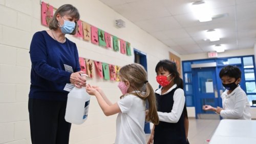Ontario schools, info campaign will play important part in vaccinating young kids: Elliott