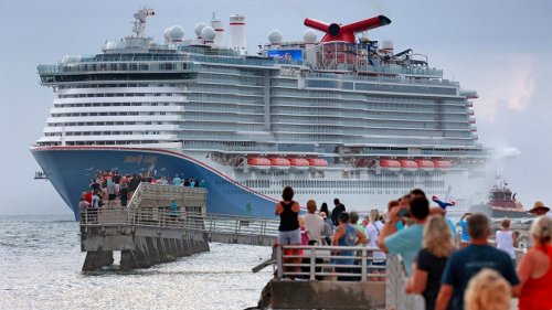 Judge rules for Florida on CDC order blocking cruise ships