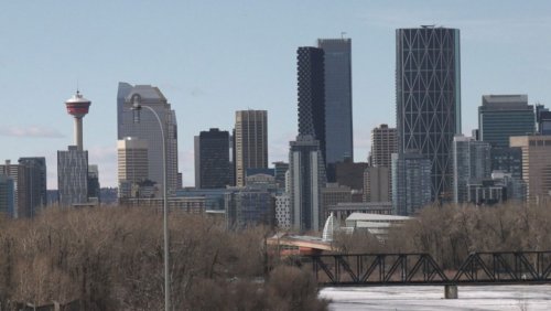 Calgarians flock to parks with warm winter weather