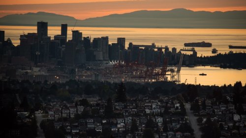 Landlords hike rent $150 over previous average in Vancouver area: report
