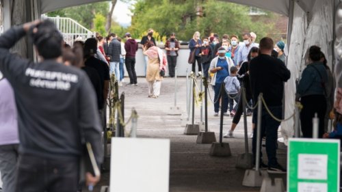 Quebec reports 782 more COVID-19 cases, as total number of infections surpasses 400,000