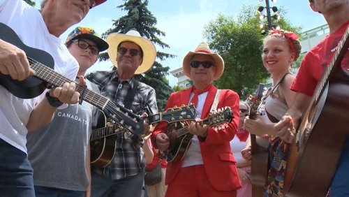 Mayor Nenshi says Canada has 'a lot to atone for,' but shouldn't impact July 1