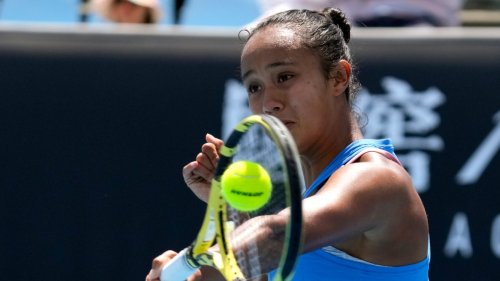 No Leylah Fernandez fairytale at Australian Open after Canadian's first-round exit