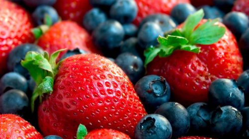 Blueberries, strawberries again on the 'Dirty Dozen' list