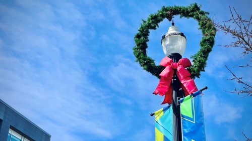 ‘They need to come down’: Christmas decorations still up on city property in Cambridge, Waterloo