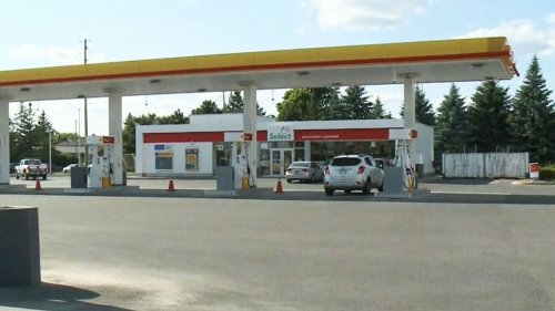 Ottawa gas prices drop below $2 a litre at the start of the long weekend