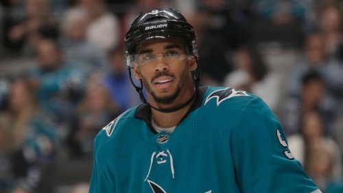 NHL to investigate claim Sharks' Kane bet on own games
