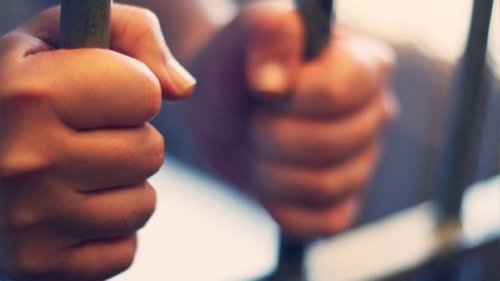 B.C. dad jailed 6 months after repeatedly exposing transgender son's identity, despite publication ban