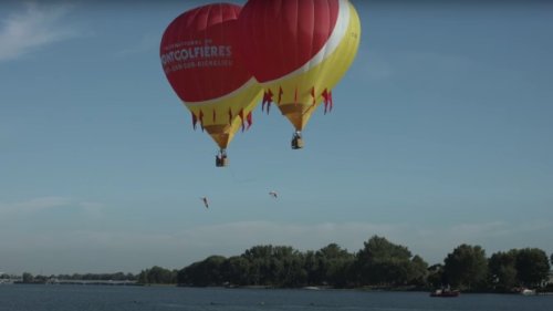 Quebec divers set world record by high-diving off two hot air balloons