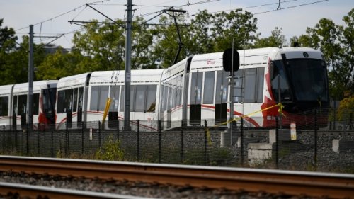 Proof of vaccination required for non-essential businesses and the O-Train derails: Top five stories in Ottawa this week
