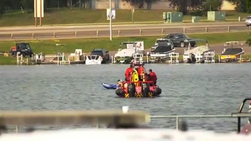 Search continues for man in possible drowning at Chestermere Lake