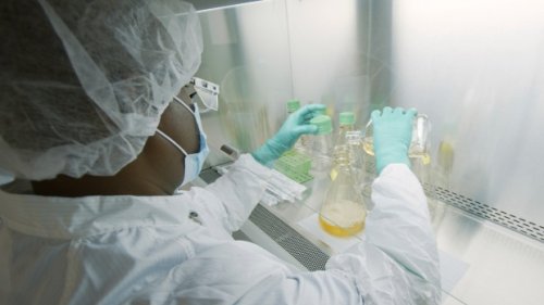 AstraZeneca antibody cocktail fails to prevent COVID-19 in large trial