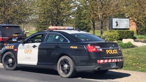 Pastor defiant as doors locked at Church of God in Aylmer, Ont.
