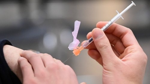 More Ontario residents now eligible for earlier second COVID-19 vaccine dose
