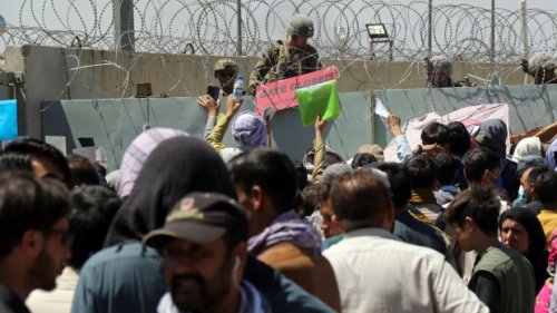 U.S. military leaders favored keeping troops in Afghanistan