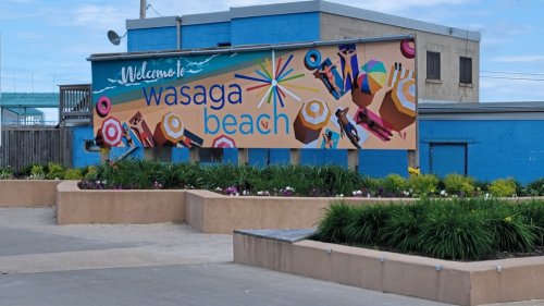 $700K worth of counterfeit merchandise seized from Wasaga Beach retailers: OPP