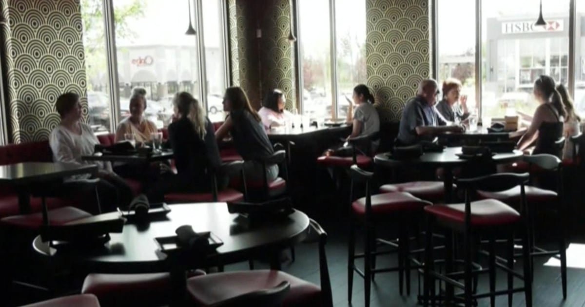 Restaurants that charge tax during holiday break could get investigated by CRA: industry expert