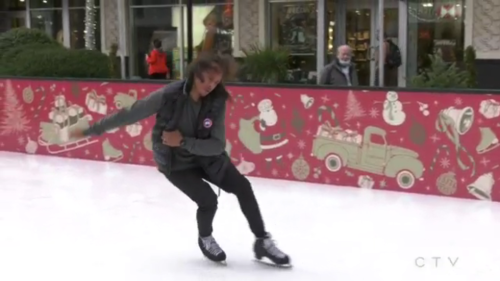 Professional skater and TikTok star takes first 'twirl' on Uptown rink
