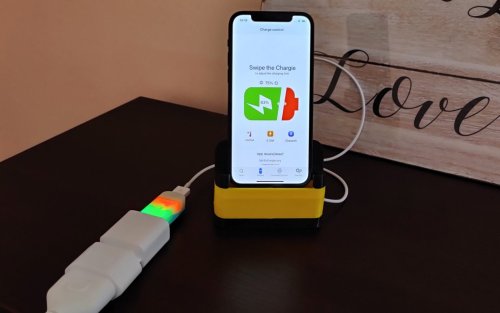 Smart gadget keeps your devices from charging themselves to death