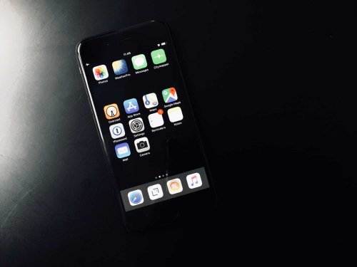 Pro Tip: How to add blank spaces to your iPhone home screen grid
