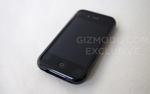 Today in Apple history: Gizmodo tears down a lost iPhone 4 prototype
