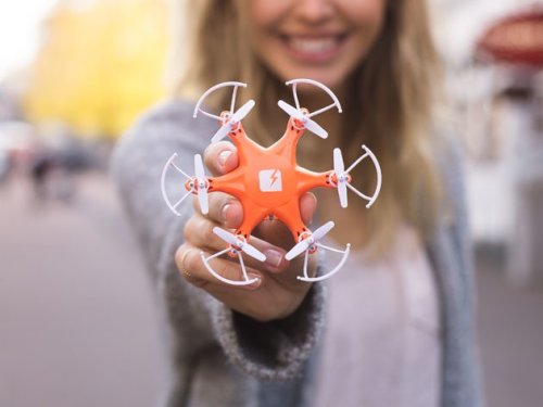 This six-bladed drone fits in the palm of your hand [Deals]