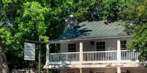 Historic Central Texas inn reopens restored 78-year-old restaurant