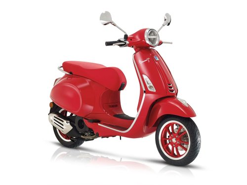 Vespa & (RED) together at World AIDS Day 2023