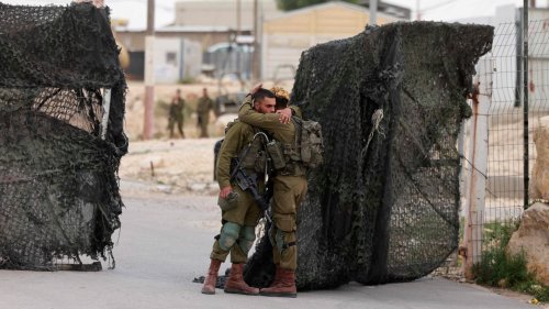 Three Israeli soldiers killed by Egyptian police officer near border