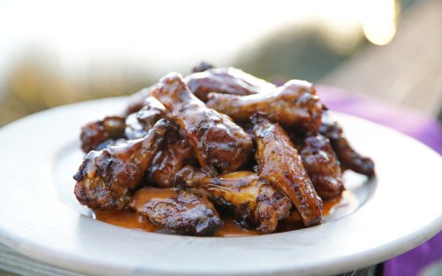Spicy Miami Wings Recipe [Appetizer] - Barbecuebible.com