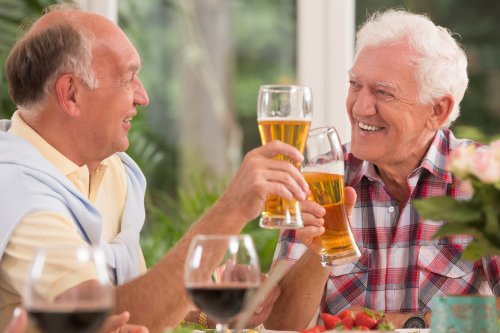 Increased risk for all-cause dementia in people who abstain from alcohol