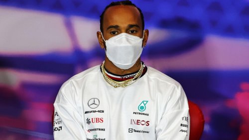 Hamilton frustrated as F1 ‘charter’ remains unsigned