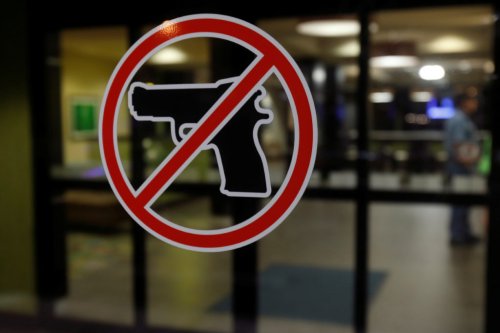 Law blocking federal gun regulation sows confusion in Missouri