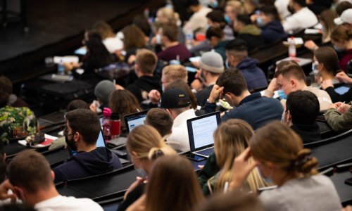 Why more Americans are skipping college