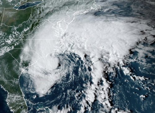 News Wrap: Tropical Storm Ophelia expected to bring flooding to East Coast