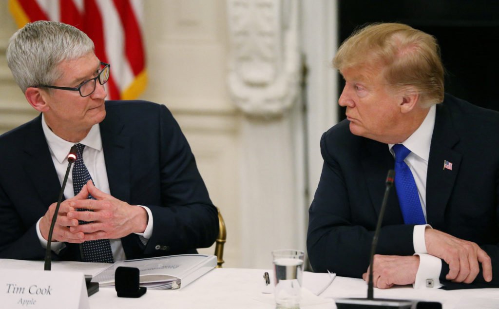Stock markets tumble after Trump threatens tariffs against European Union and Apple