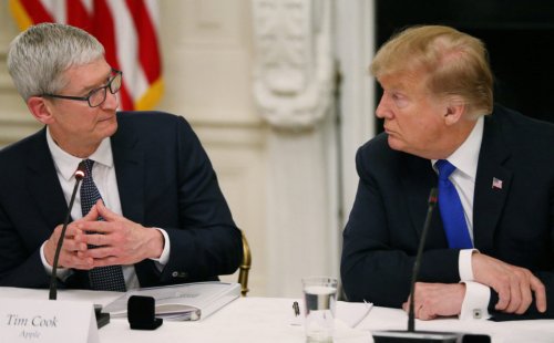 Stock markets tumble after Trump threatens tariffs against European Union and Apple