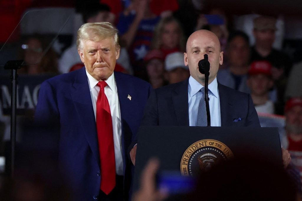 Top Trump adviser suggests White House could suspend habeas corpus to deport migrants
